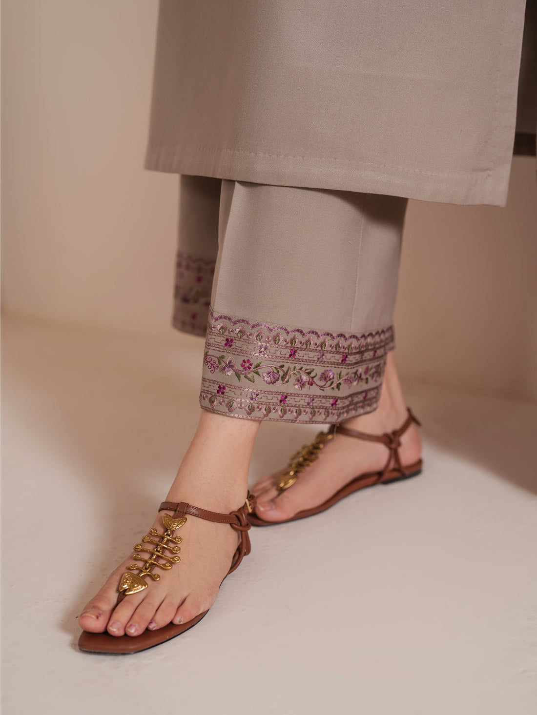 GARNET-3PC LAWN EMBROIDERED SHIRT WITH MONARK PRINT DUPATTA AND TROUSER-KUN-3534