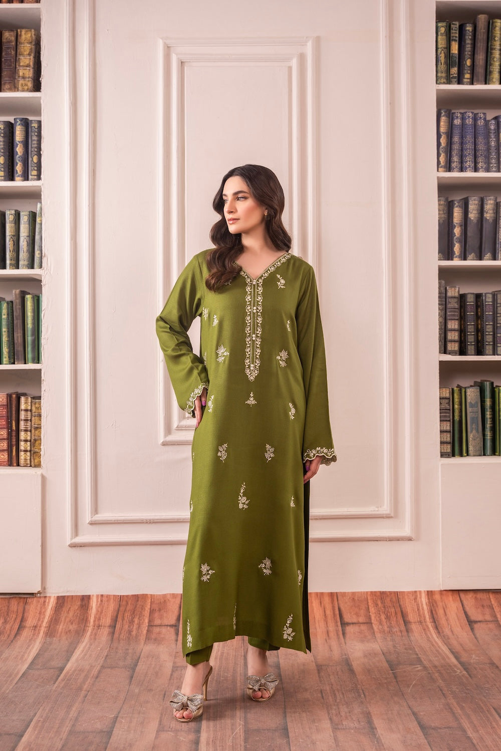 SAPPHIRE-3PC DHANAK EMBROIDERED SUIT-KUN-4084