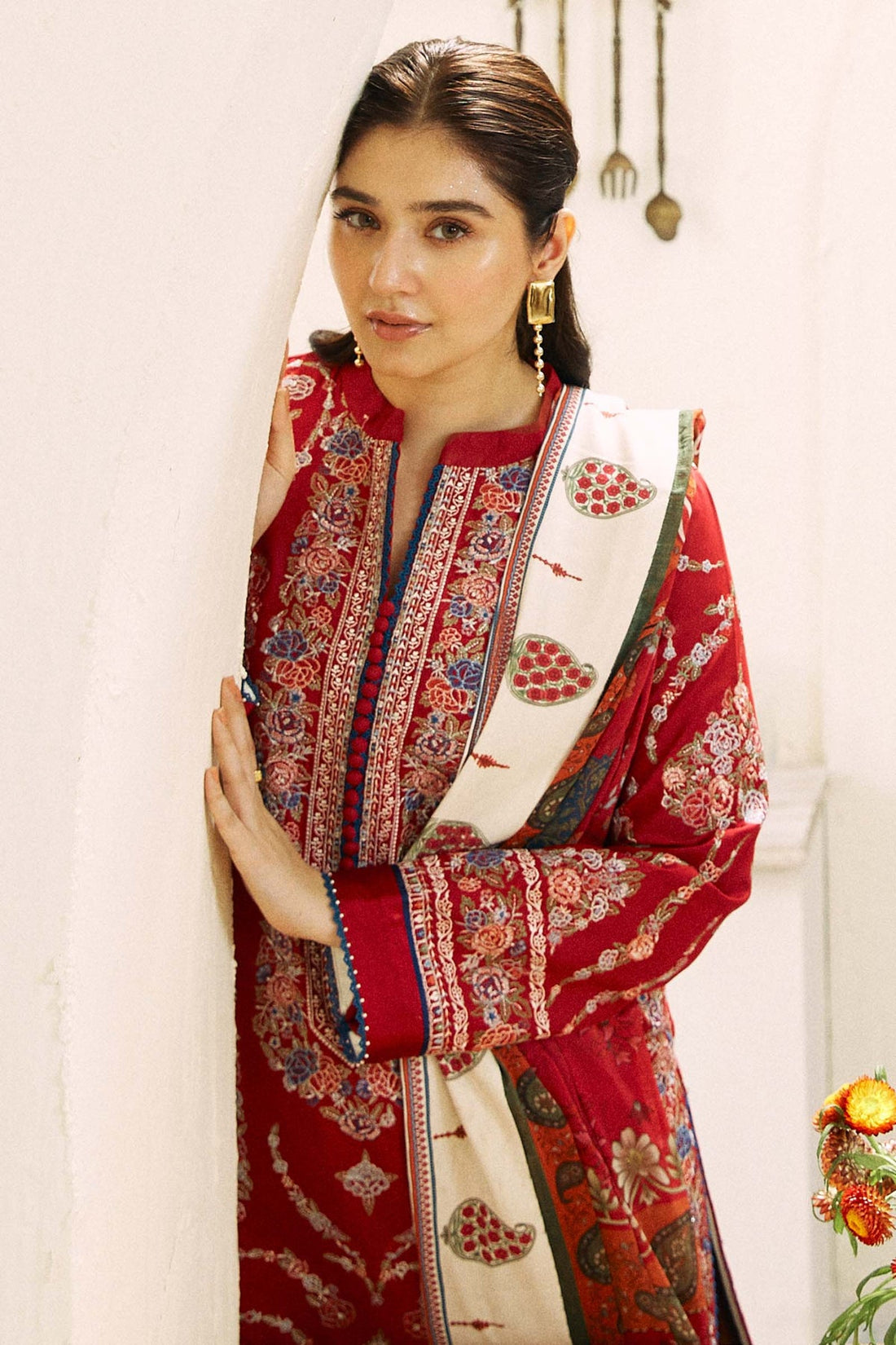 ZARASHAHJAHAN-3PC LAWN EMBROIDERED SHIRT WITH MONARK PRINT DUPATTA AND EMB TROUSER-KUN-3521