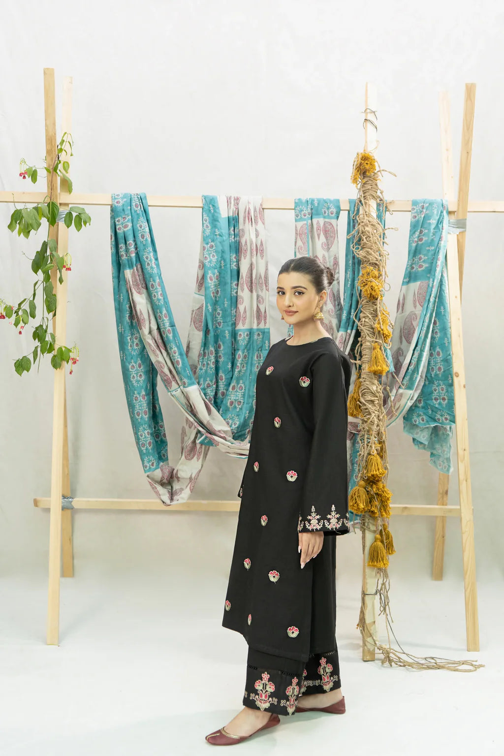URGE-2PC DHANAK EMBROIDERED SUIT-KUN-111