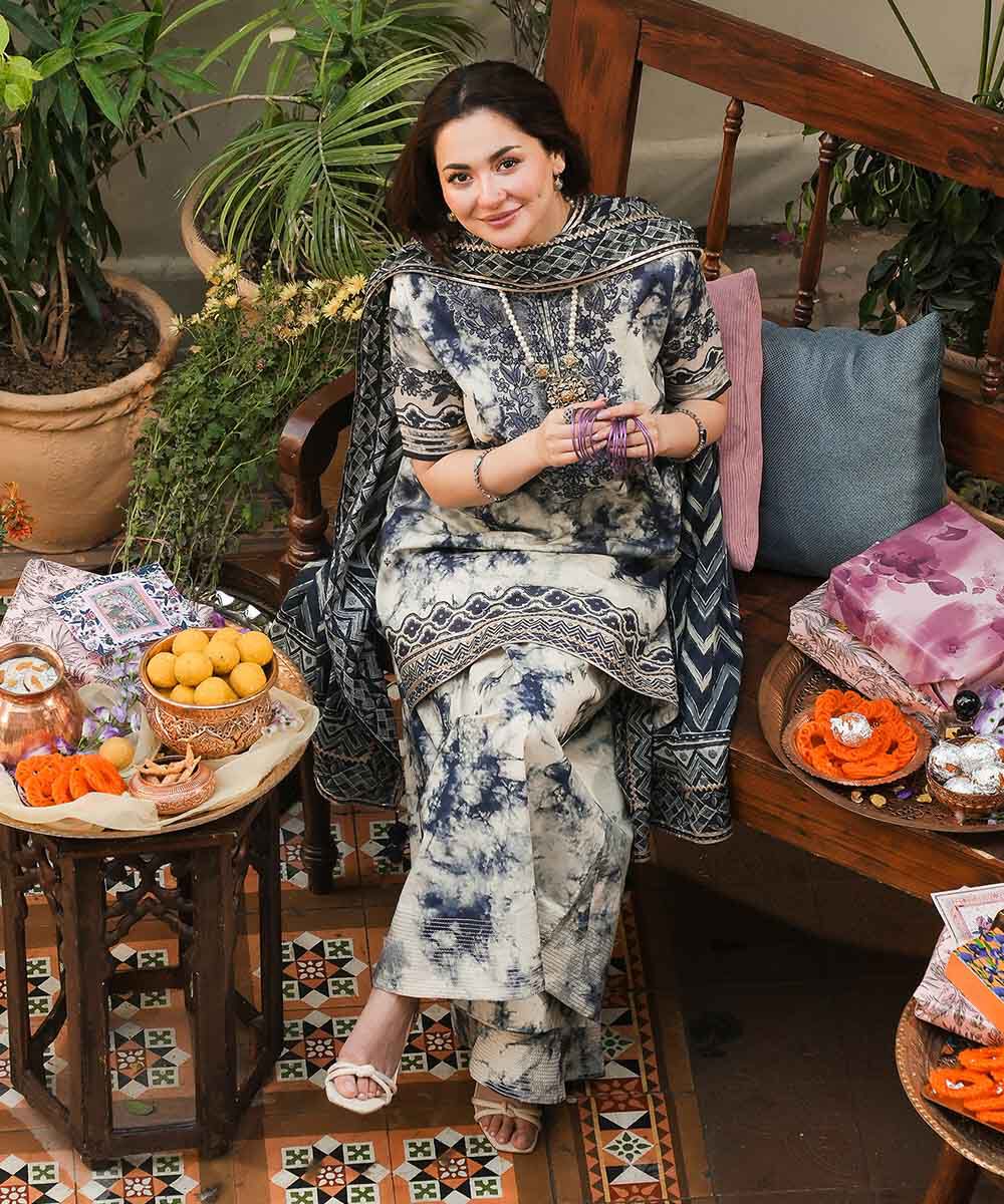 SAPPHIRE.B-3PC LAWN EMBROIDERED PRINTED SUIT-KUN-2531
