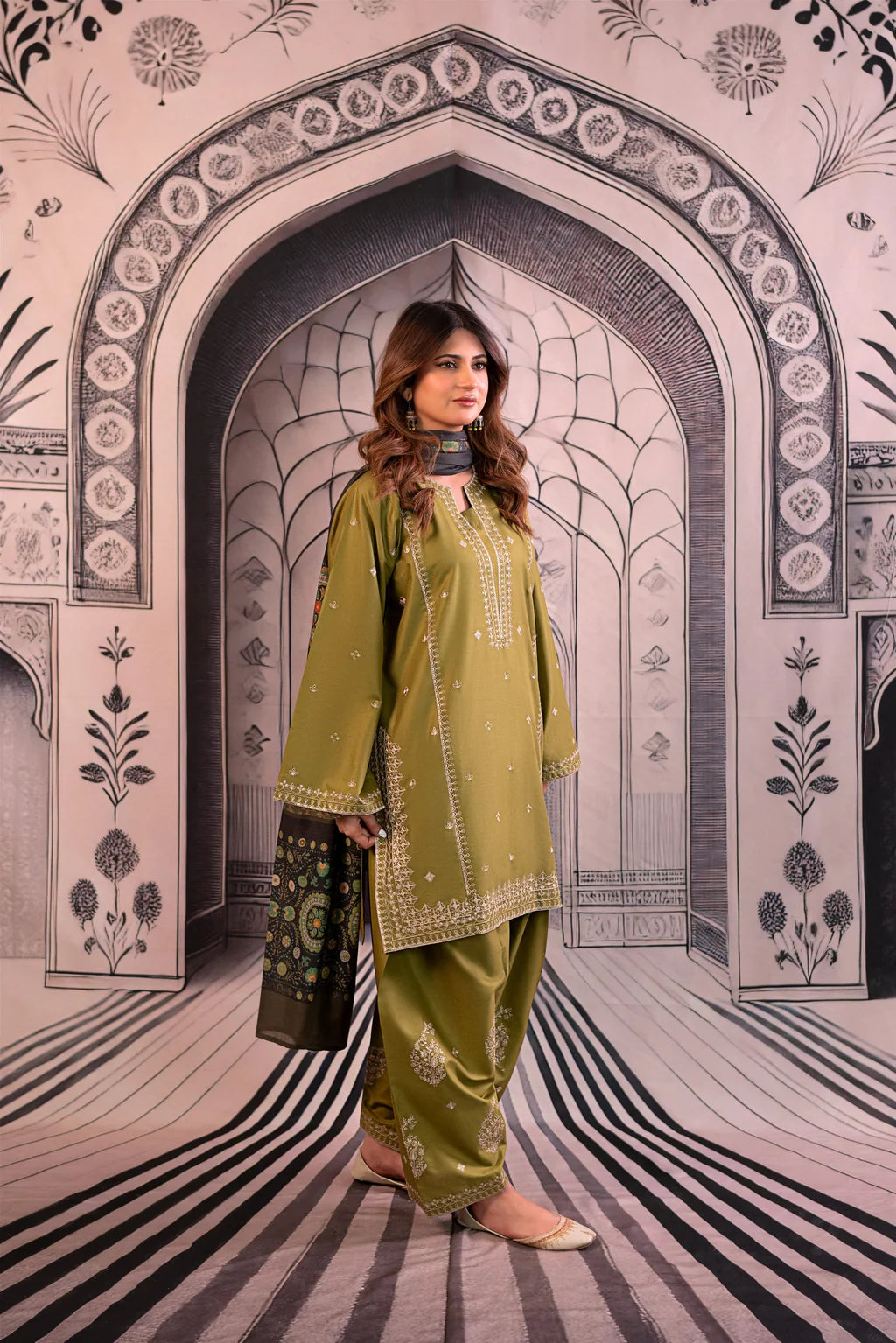 URGE-3PC DHANAK EMBROIDERED SUIT-KUN-4126
