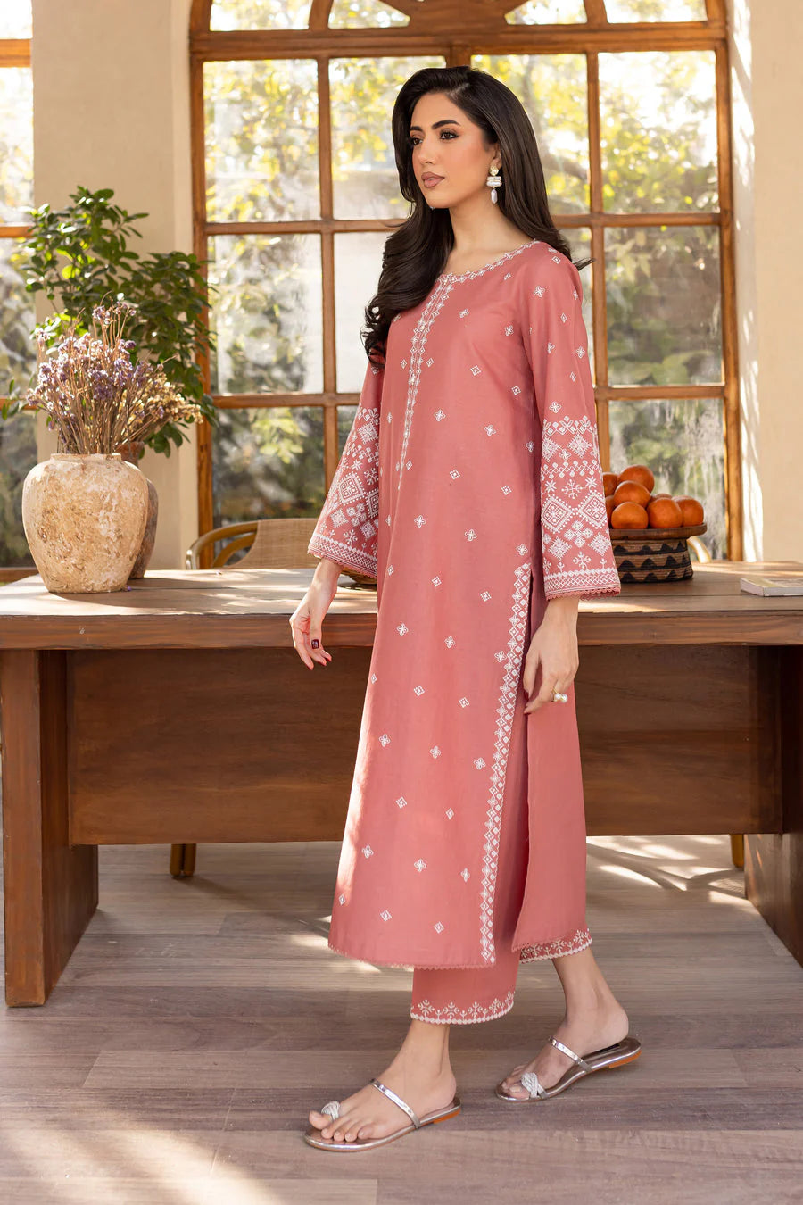 BATIK-2PC LAWN EMBROIDRED SHIRT WITH LAWN EMBROIDRED SLEEVES-KUN-1053