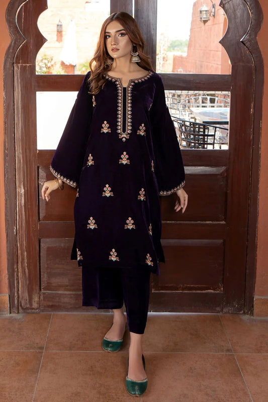 URGE - 2PC VELVET HEAVT EMBROIDERED SUIT KUN-D22
