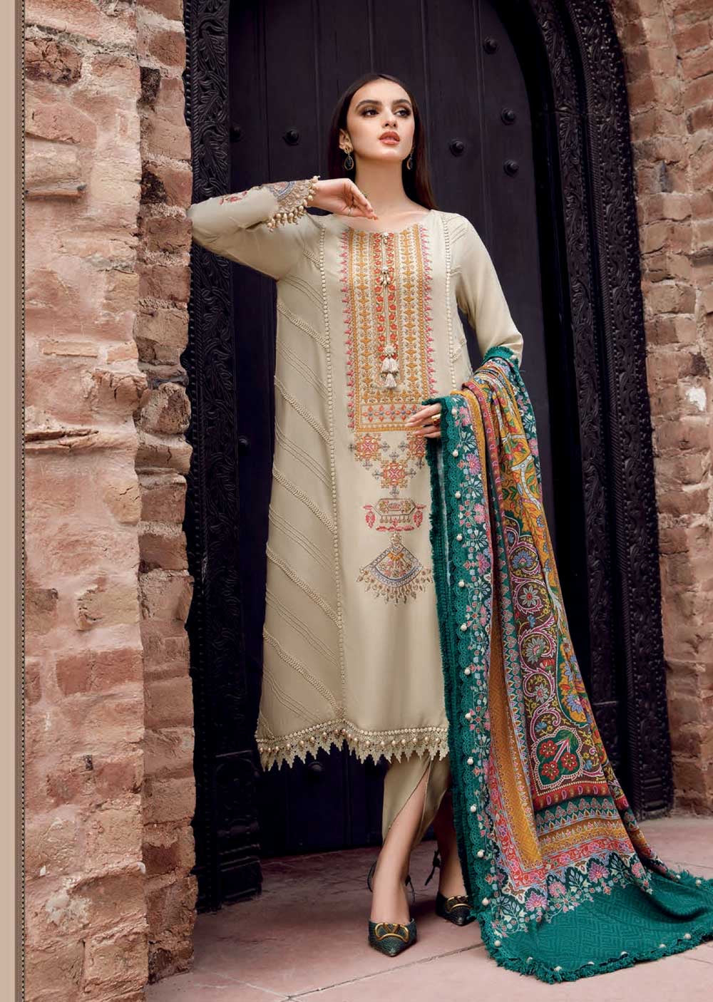 MARIA B- 3PC LAWN EMBROIDERED SHIRT WITH MONARK PRINTED DUPATTA AND TROUSER-KUN-3562