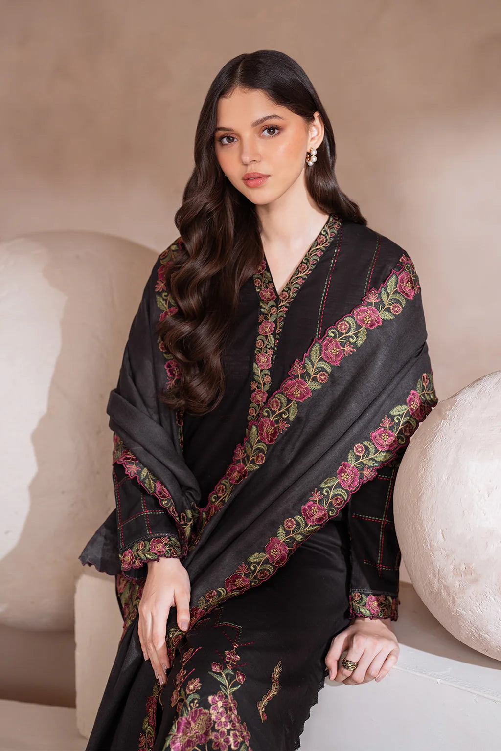 IZNIK-3PC LAWN EMBROIDERED SHIRT WITH CHIFFON EMBROIDERED DUPATTA & TROUSER-KUN -1084