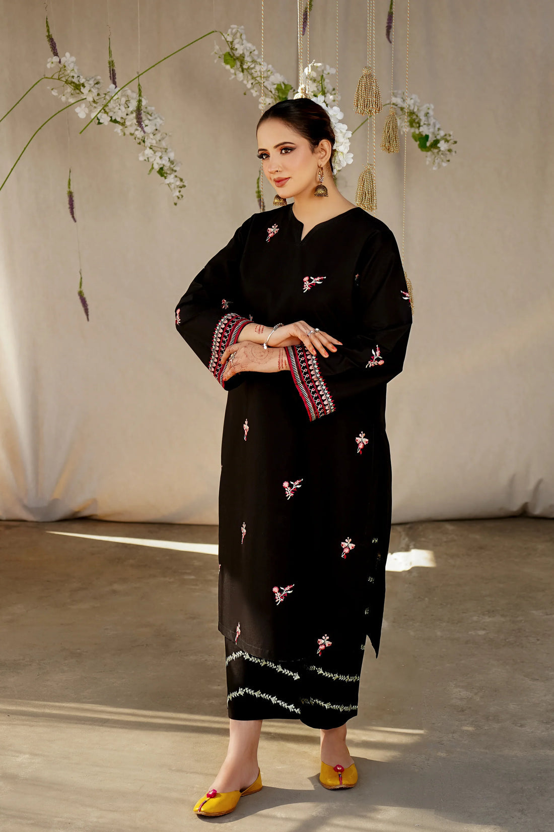 URGE- 2PC LAWN HEAVY EMBROIDERED SHIRT EMBROIDERED SLEEVES AND TROUSER -KUN-1007-BLACK