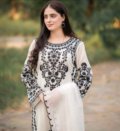 JAZMIN- LAWN 3PC EMBROIDERED SHIRT WITH ORGANZA EMBROIDERED DUPATTA WITH TROUSER -KUN-2814