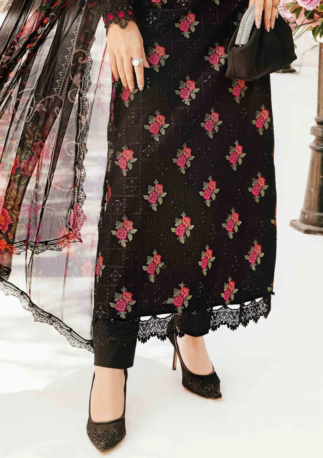 MARIA B-3PC LAWN EMBROIDERED SUIT-KUN-3775