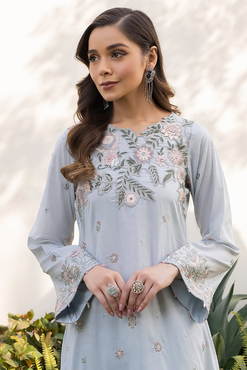 IZNIK-3PC LAWN EMBROIDERED SHIRT WITH CHIFFON EMBROIDERED DUPATTA & LAWN TROUSER -KUN-3608