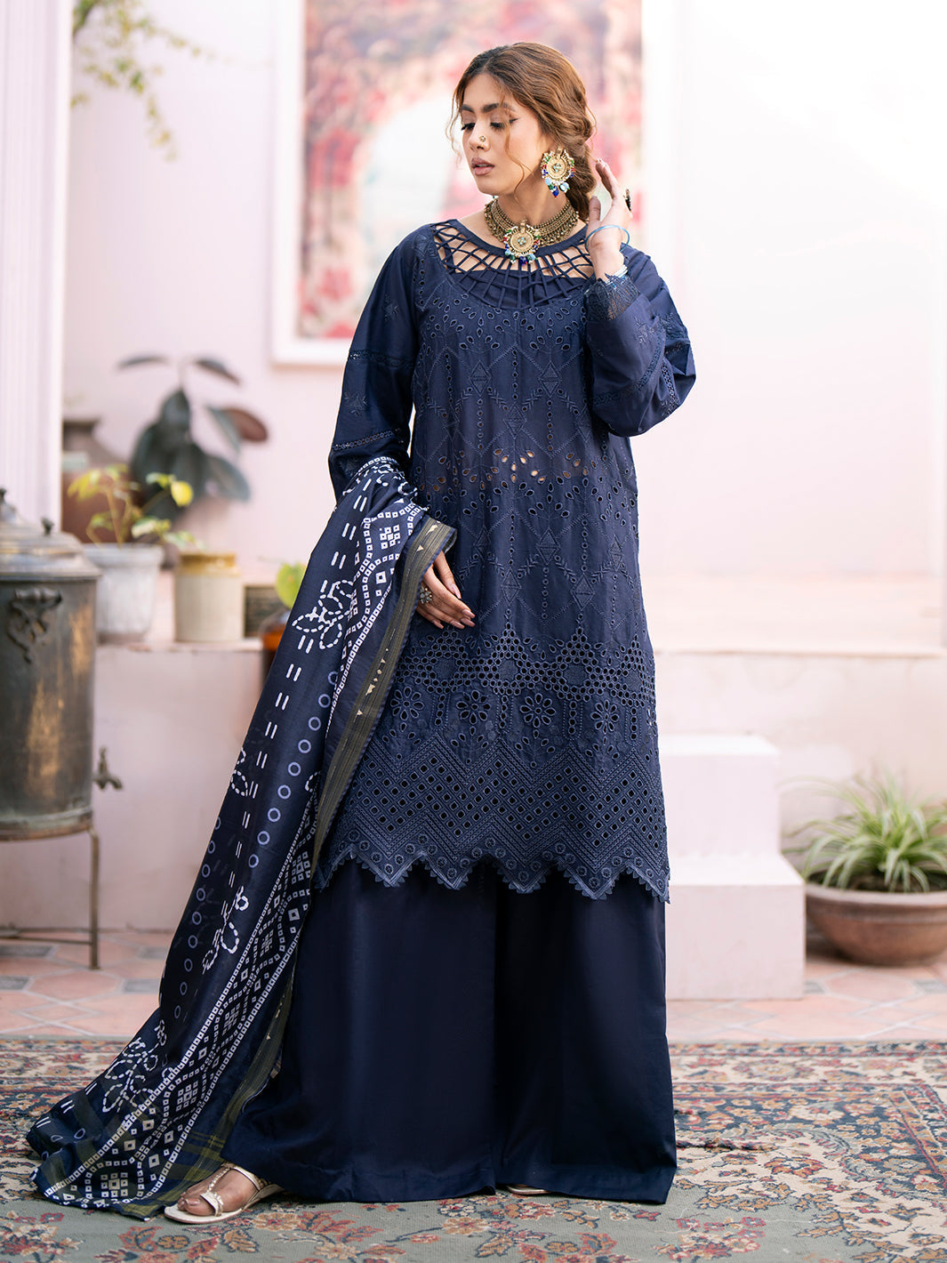 MAHNUR-3PC CHIKENKARI LAWN EMBROIDERED WITH DAIMOND PRINT DUPATTA- KUN-4026