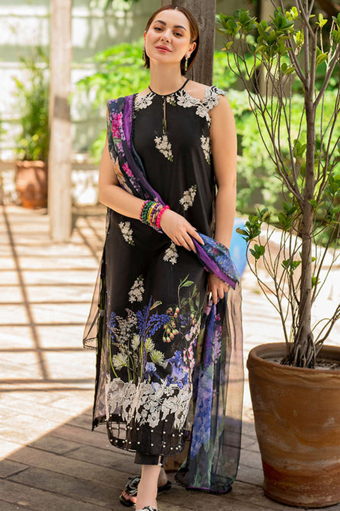 ASIFA NABEEL-3PC LAWN PRINT EMBROIDERED SHIRT WITH CHIFFON PRINT DUPATTA AND PRINT TROUSER-KUN-2515