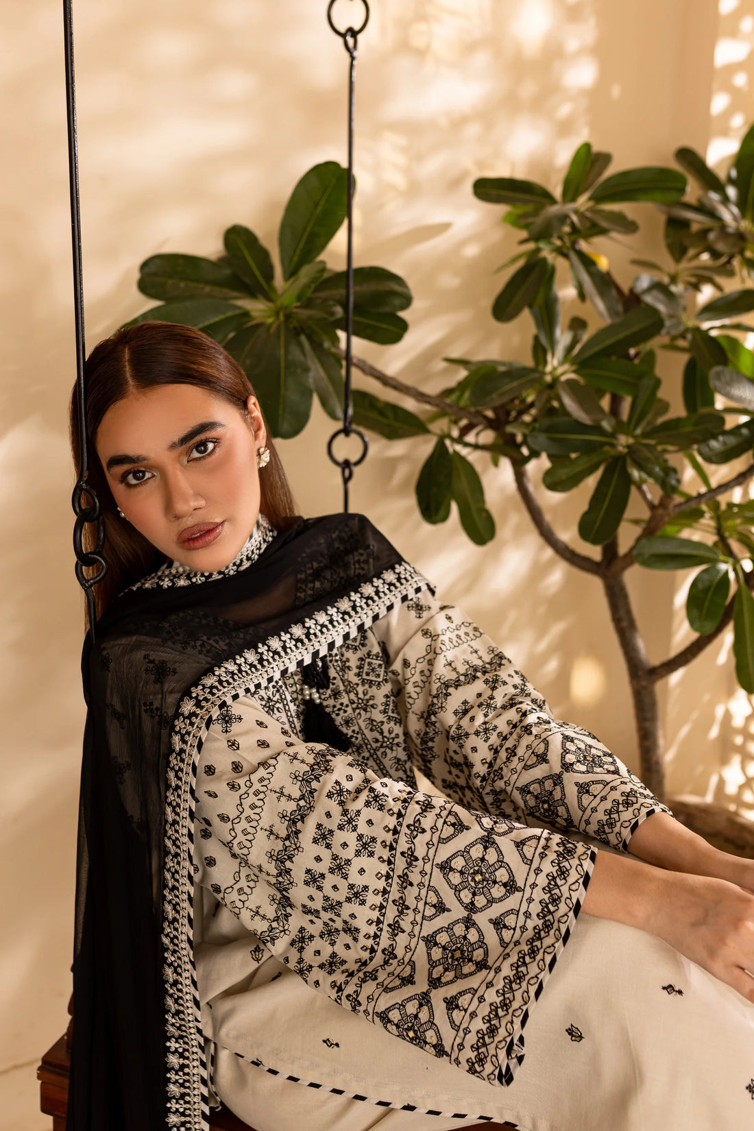 BATIK-3PC LAWN EMBROIDERED SHIRT WITH CHIFFON EMBROIDERED DUPATTA AND TROUSER-KUN-3689