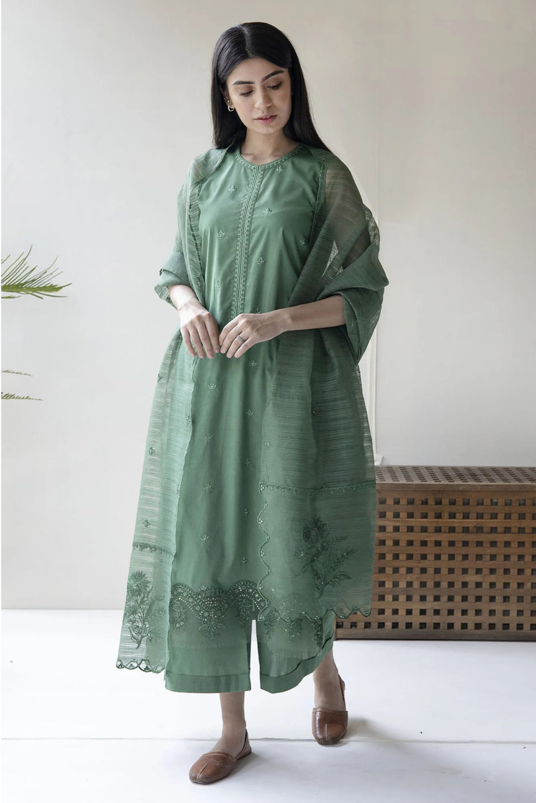 DYOT - 3PC LAWN EMBROIDERED SHIRT WITH ORGANZA EMBROIDERED DUPPATTA & TROUSER-KUN-1069