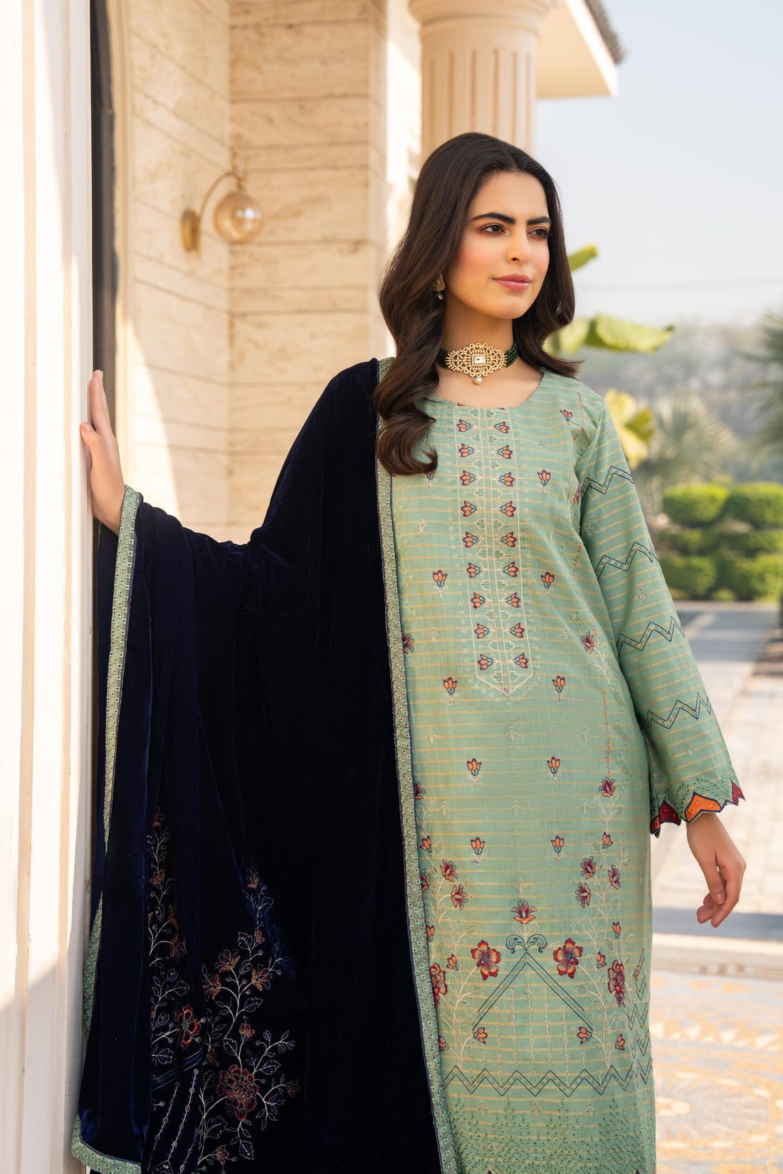 Kun-3PC KHADDAR EMBROIDERED SHIRT WITH VELVET EMBROIDERED READY TO WEAR SHAWL-Kun-1525