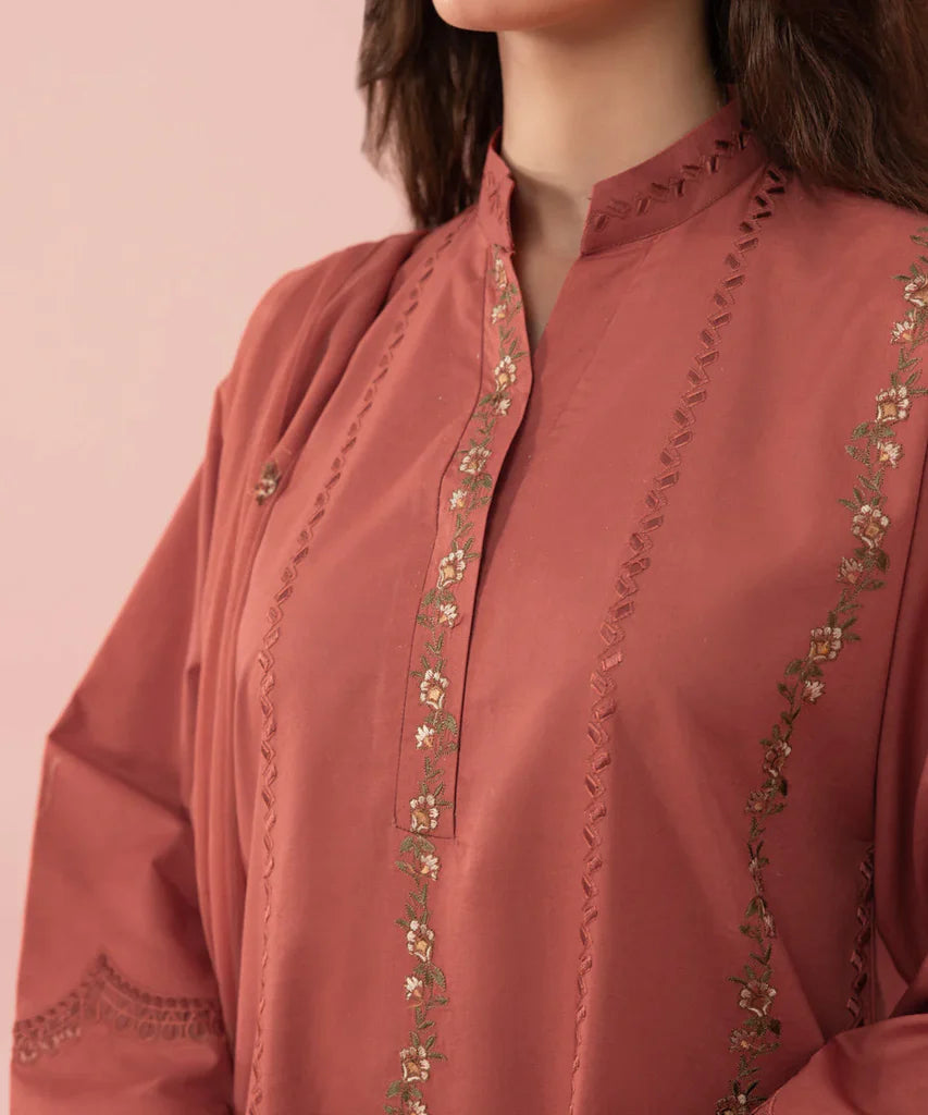 SAPPHIRE -3PC LAWN EMBROIDERED SHIRT WITH BAMBER CHIFFON EMBROIDERED DUPATTA-KUN-3542