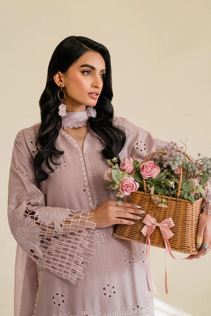 IZNIK-3PC Lawn Embroidered SUIT-KUN-3779