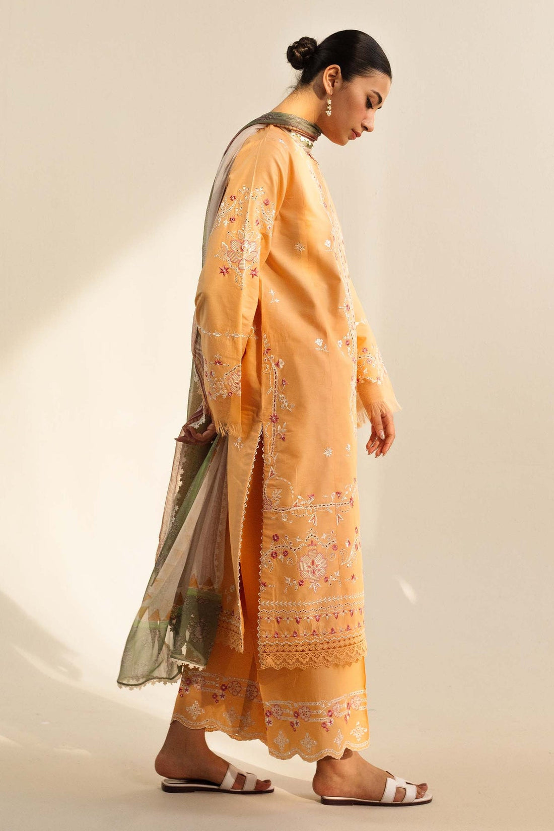 ZAHRA SHAHJAHAN- 3PC LAWN EMBROIDERED SHIRT WITH DIAMOND PRINT DUPATTA-KUN -2860- B