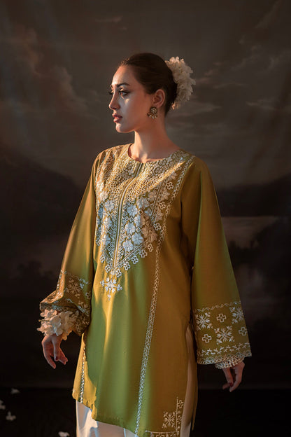 URGE-2PC LAWN EMBROIDERED SUIT KUN-113