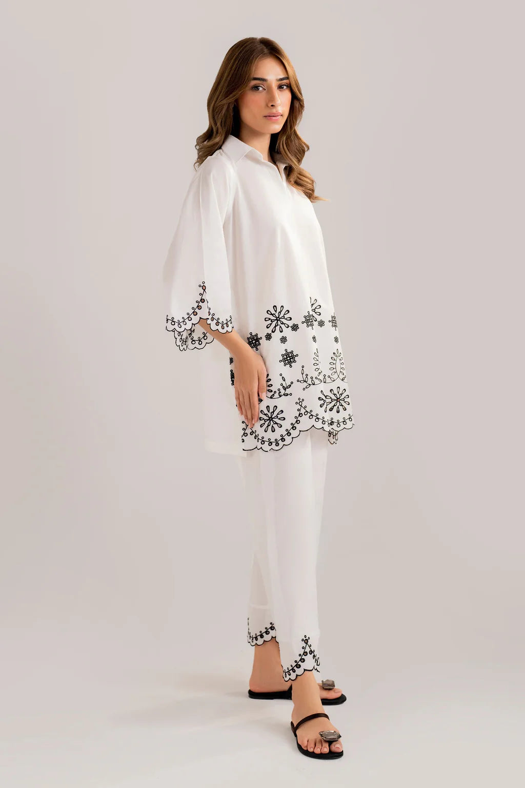 HANA-2PC DHANAK EMBROIDERED SUIT-KUN-3204