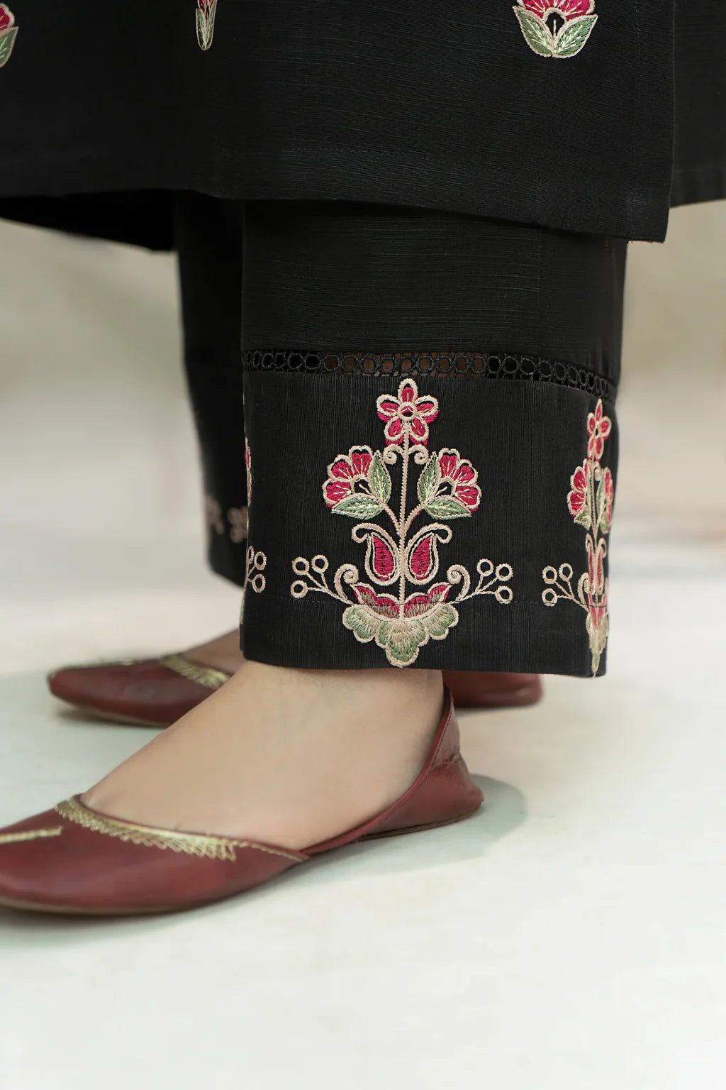 URGE-2PC DHANAK EMBROIDERED SUIT-KUN-111