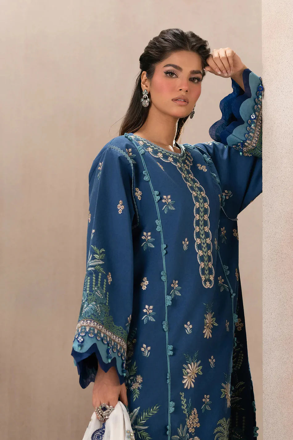ETHNC-3PC DHANAK HEAVY EMBROIDERED SUIT KUN-4220