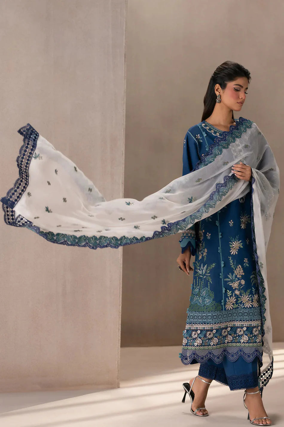 ETHNC-3PC DHANAK HEAVY EMBROIDERED SUIT KUN-4220