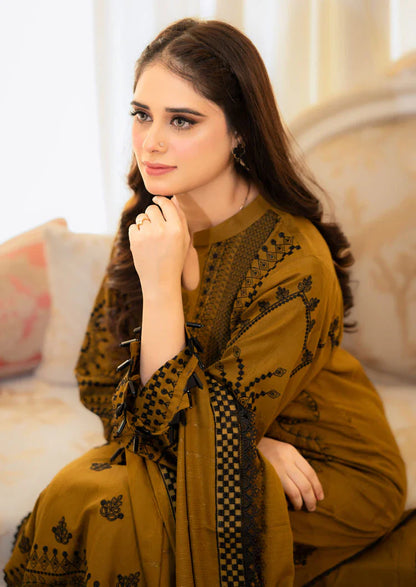 LIBAAS-3PC DHANAK EMBROIDERED SUIT KUN-3386
