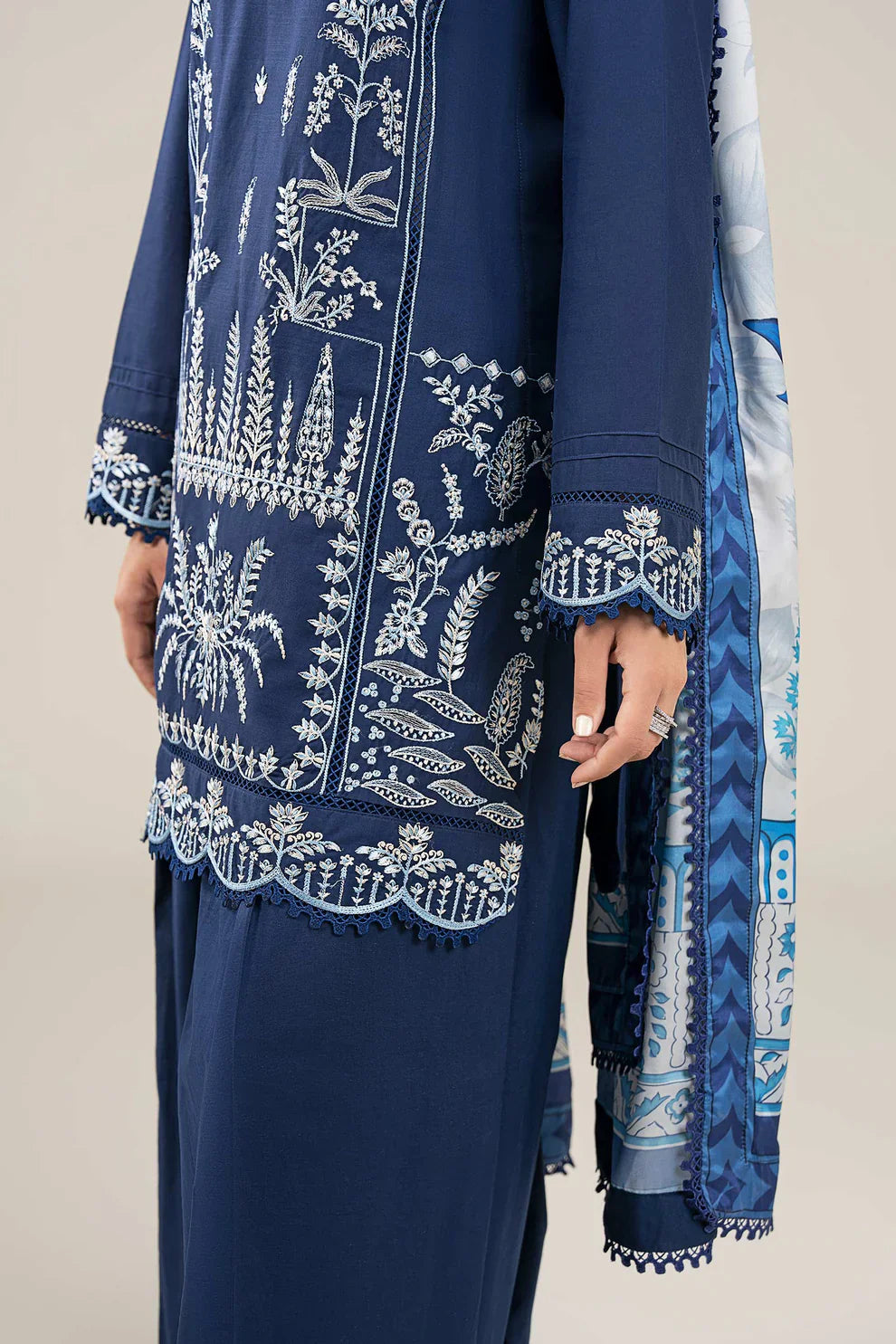 Click to enlarge MARIA B-3PC DHANAK EMBROIDERED SUIT KUN-2367