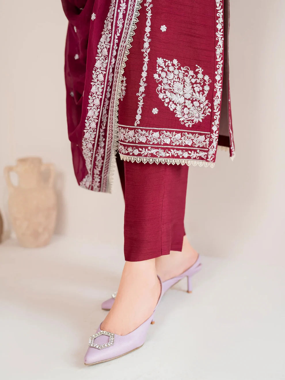 GARNET-3PC LAWN EMBROIDERED SHIRT WITH CHIFFON EMBROIDERED DUPATTA AND TROUSER-KUN-3554