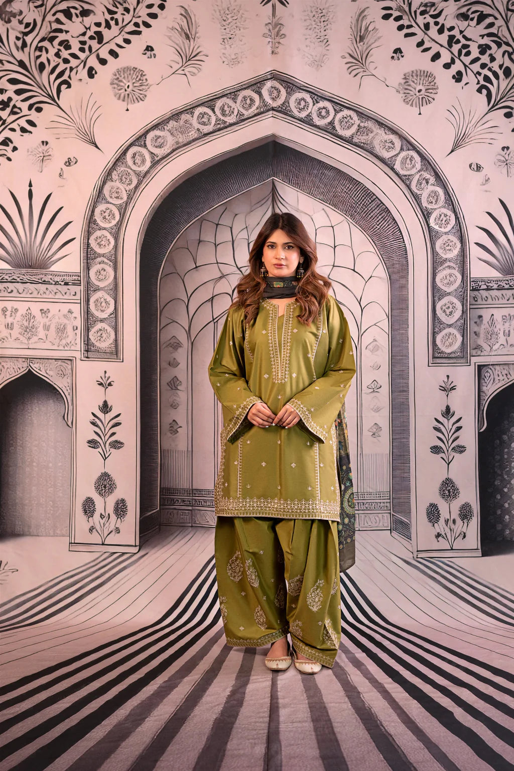 URGE-3PC DHANAK EMBROIDERED SUIT-KUN-4126