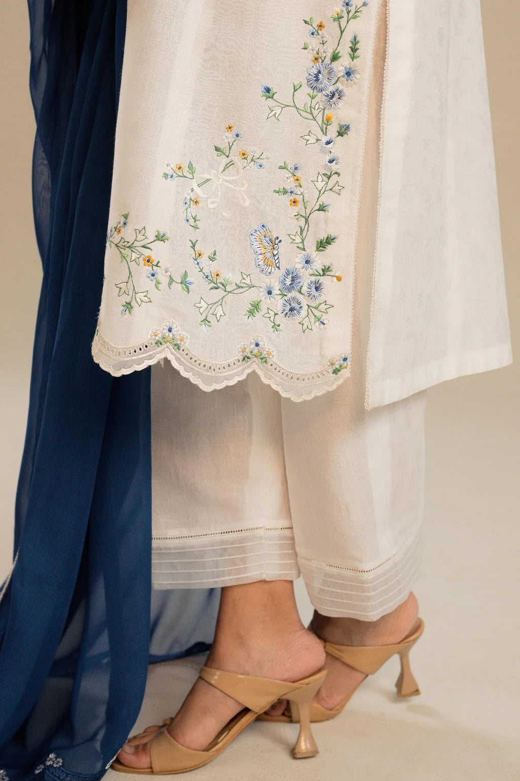 ZAHRA SHAH JAHAN 3PC DHANAK EMBROIDERED SUIT-KUN-4050 W