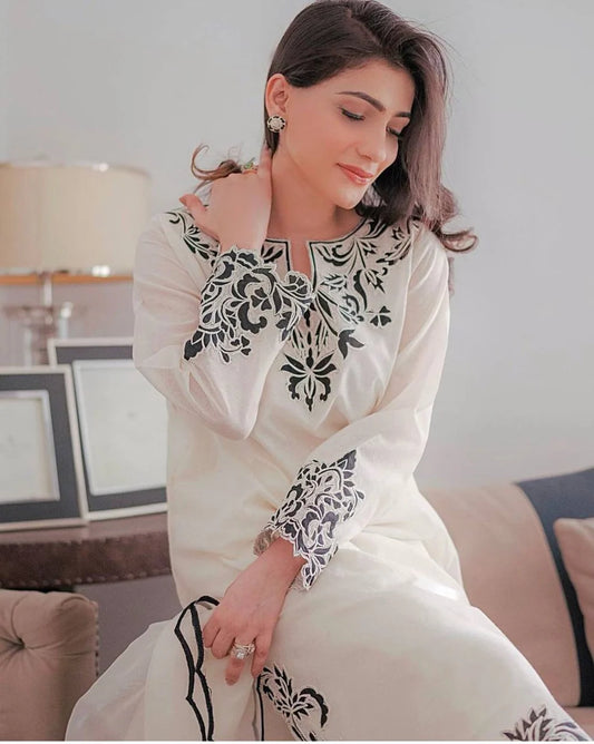 MARIA B- 3PC LAWN EMBROIDERED SHIRT WITH EMBROIDERED ORGANZA DUPATTA-KUN-2255